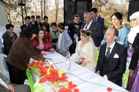 Yüksekova Düğünleri 07.11.2010 69
