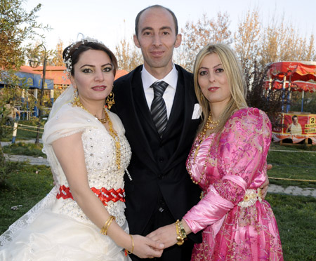 Yüksekova Düğünleri 07.11.2010 81