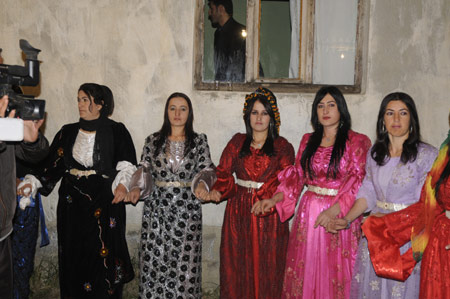 Yüksekova  Düğünleri 14  Kasım 2010 47