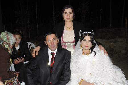 Yüksekova  Düğünleri 14  Kasım 2010 53