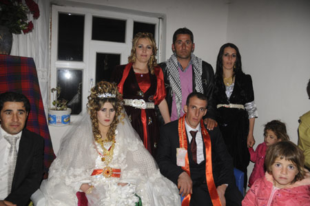 Yüksekova  Düğünleri 14  Kasım 2010 55