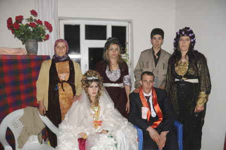 Yüksekova  Düğünleri 14  Kasım 2010 57