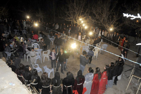 Yüksekova Düğünleri - Foto Galeri - 21-11-2010 109