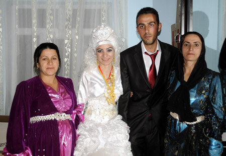 Yüksekova Düğünleri - Foto Galeri - 21-11-2010 126