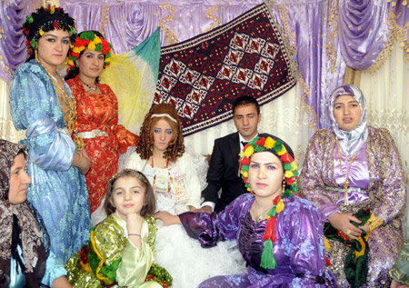 Yüksekova Düğünleri - Foto Galeri - 21-11-2010 31