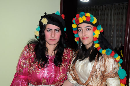Yüksekova ve Şemdinli Düğünleri 29.11.2010 59