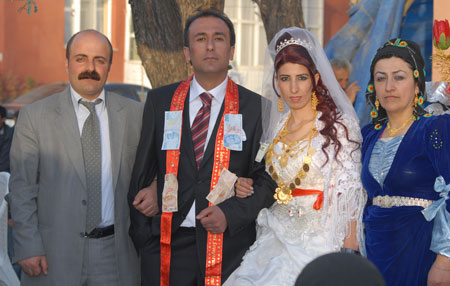 Yüksekova ve Şemdinli Düğünleri 29.11.2010 7