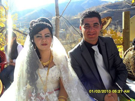 Şemdinli Düğünlerinden renkli fotoğraflar 05.12.2010 5