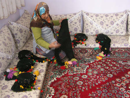 Kofi, Kürt kadınının 'baş tacı' 33