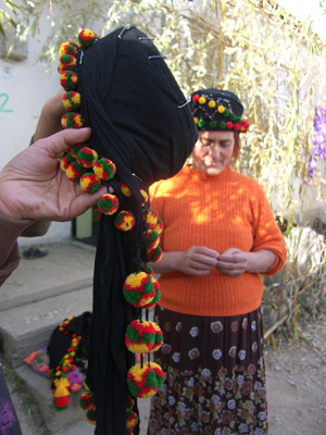 Kofi, Kürt kadınının 'baş tacı' 42