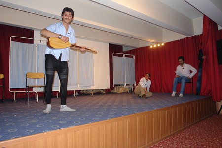 Şemdinli'de Kürtçe Tiyatroya Yoğun İlgi 2