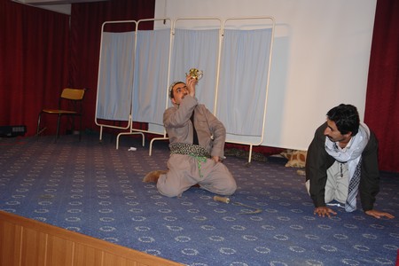 Şemdinli'de Kürtçe Tiyatroya Yoğun İlgi 29