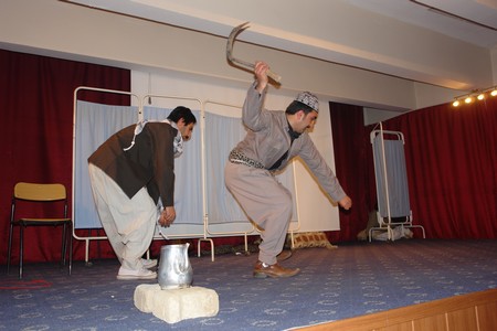 Şemdinli'de Kürtçe Tiyatroya Yoğun İlgi 9