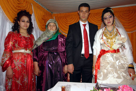 Yüksekova Düğünleri 26.12.2010 51