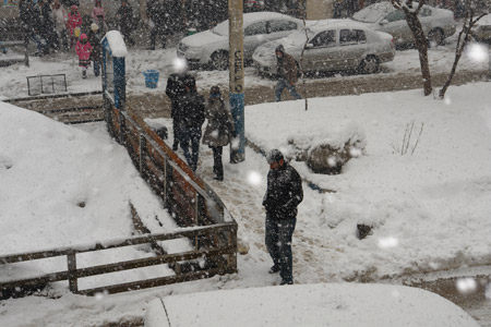 Yüksekova'da kar yağışı - 28-01-2011 1