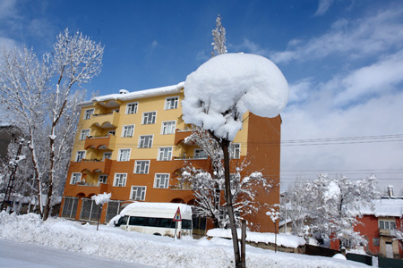 Yüksekova kar altında 1