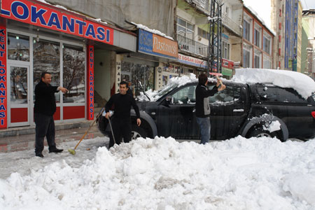 Yüksekova kar altında 41