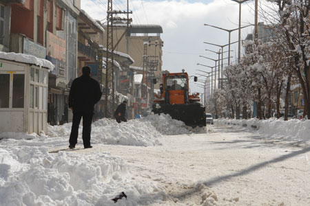 Yüksekova kar altında 43