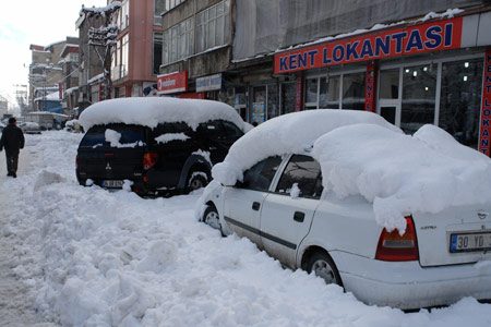 Yüksekova kar altında 5