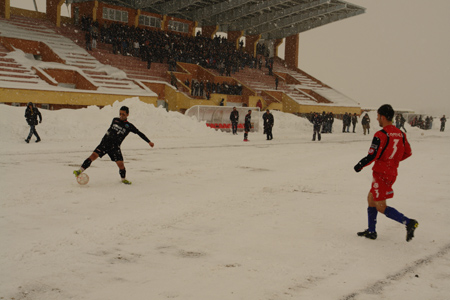 Karla karışık gol yağmuru 12