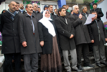 Hakkari'de 'Anadil' yürüyüşü 33