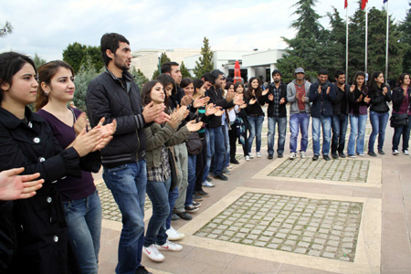 Hakkari'de 'Anadil' yürüyüşü 40