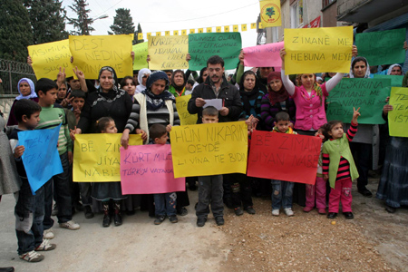 Hakkari'de 'Anadil' yürüyüşü 68