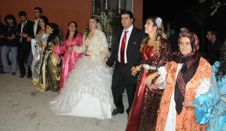Yüksekova düğünleri (4 Ekim 2009) 45