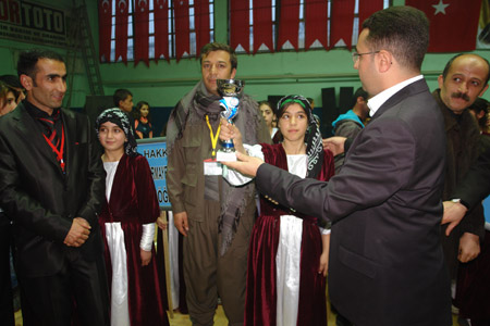 Hakkari 2011 folklor yarışması 143