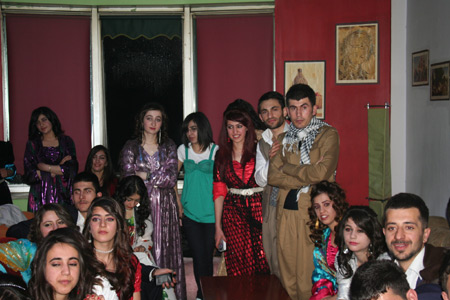 Yüksekova'da öğrencilerden YGS öncesi moral gecesi - 13-03-2011 40