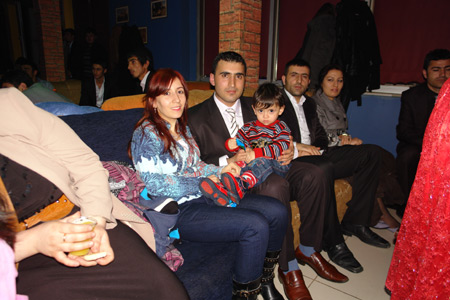 Yüksekova'da öğrencilerden YGS öncesi moral gecesi - 13-03-2011 6