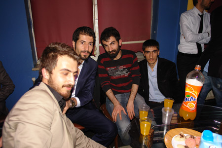 Yüksekova'da öğrencilerden YGS öncesi moral gecesi - 13-03-2011 67