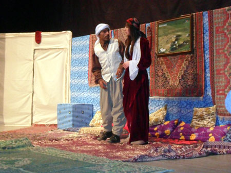 Hakkari'de düzenlenen Kürtçe tiyatrodan fotoğraflar 12