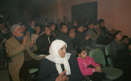 Van MKM’deki Halepçe-2 Tiyatro oyunundan fotoğraflar 10