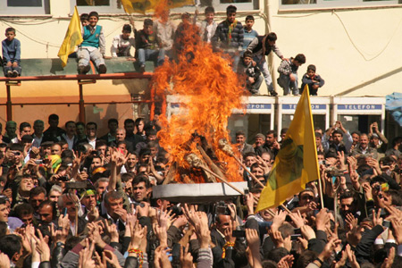 Şırnak'ta Newroz ateşi yakıldı 16