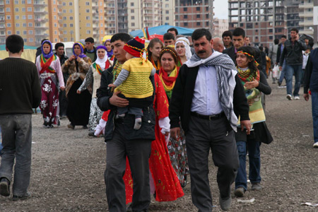 Amed'te Newroz Ateşi 15