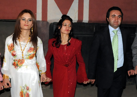 Yüksekova Düğünleri 18 Ekim 2009 103