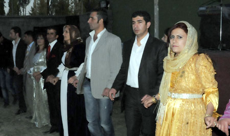 Yüksekova Düğünleri 18 Ekim 2009 117