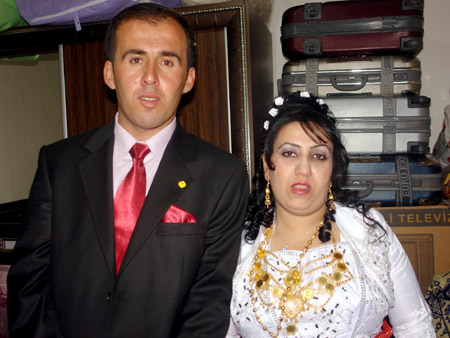 Yüksekova Düğünleri 18 Ekim 2009 15
