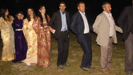 Yüksekova Düğünleri 18 Ekim 2009 199