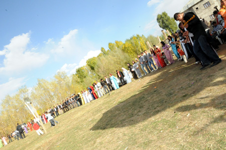 Yüksekova Düğünleri 18 Ekim 2009 33