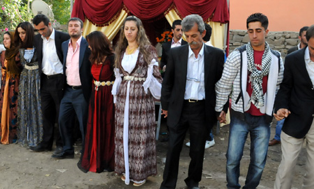 Yüksekova Düğünleri 18 Ekim 2009 36