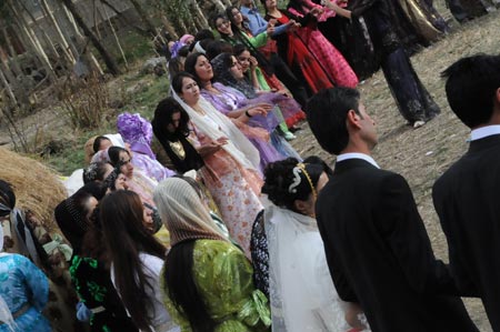 Yüksekova Düğünleri 18 Ekim 2009 48