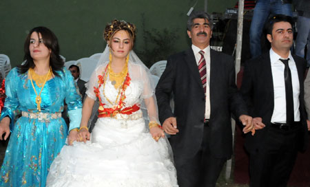 Yüksekova Düğünleri 18 Ekim 2009 64