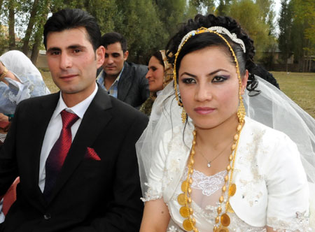Yüksekova Düğünleri 18 Ekim 2009 7