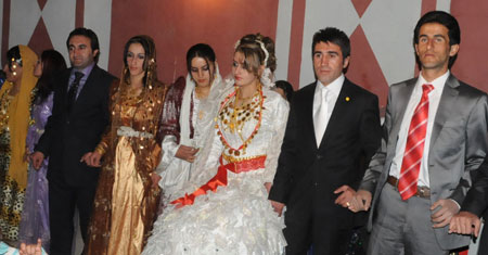 Yüksekova Düğünleri 18 Ekim 2009 87