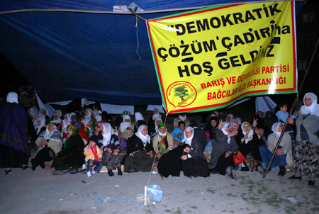 'Çözüm Çadırları' eylemleri sürüyor 21