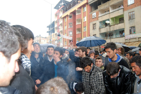Hakkari'de 'şifre' protestosu 19