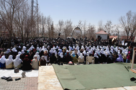 Gever'de 'Sivil Cuma namazı' 29