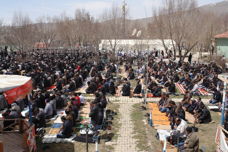 Gever'de 'Sivil Cuma namazı' 36